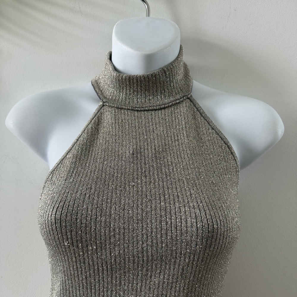 Guess Gray Ribbed Fitted Tank Top - Picture 4 of 7